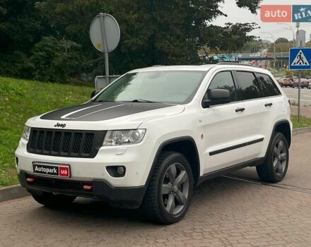 Білий Джип Grand Cherokee, об'ємом двигуна 3 л та пробігом 176 тис. км за 14990 $, фото 1 на Automoto.ua