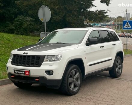 Білий Джип Grand Cherokee, об'ємом двигуна 3 л та пробігом 176 тис. км за 14990 $, фото 1 на Automoto.ua