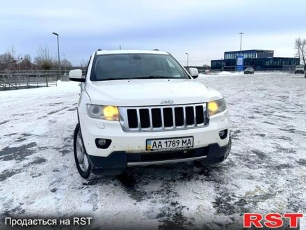 Білий Джип Grand Cherokee, об'ємом двигуна 3 л та пробігом 180 тис. км за 14800 $, фото 1 на Automoto.ua