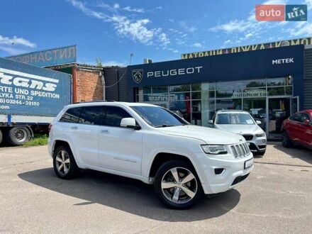 Джип Grand Cherokee 2014 у Чернігові на Automoto.ua Білий Джип Grand Cherokee, об'ємом двигуна 2.99 л та пробігом 159 тис. км за 19400 $, фото 1 на Automoto.ua