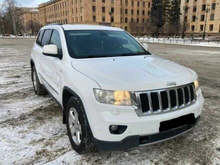 Джип Grand Cherokee 2014 у Києві на Automoto.ua Білий Джип Grand Cherokee, об'ємом двигуна 3 л та пробігом 135 тис. км за 14900 $, фото 1 на Automoto.ua