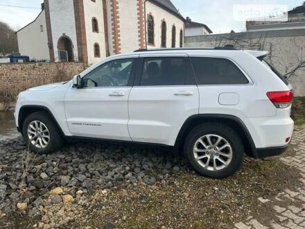 Білий Джип Grand Cherokee, об'ємом двигуна 3.6 л та пробігом 180 тис. км за 18000 $, фото 1 на Automoto.ua