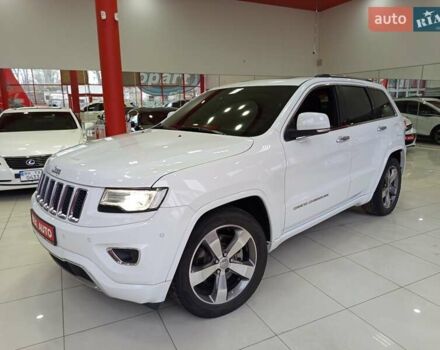 Белый Джип Гранд Чероки, объемом двигателя 3 л и пробегом 107 тыс. км за 24500 $, фото 1 на Automoto.ua