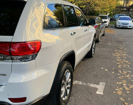 Джип Гранд Чероки 2016 в Львове на Automoto.ua Белый Джип Гранд Чероки, объемом двигателя 3.61 л и пробегом 50 тыс. км за 23800 $, фото 1 на Automoto.ua