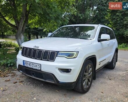 Белый Джип Гранд Чероки, объемом двигателя 2.99 л и пробегом 172 тыс. км за 27999 $, фото 1 на Automoto.ua