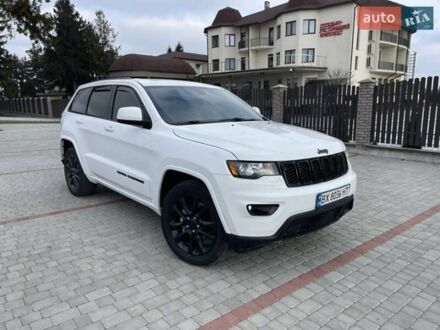 Белый Джип Гранд Чероки, объемом двигателя 3.6 л и пробегом 120 тыс. км за 25200 $, фото 1 на Automoto.ua