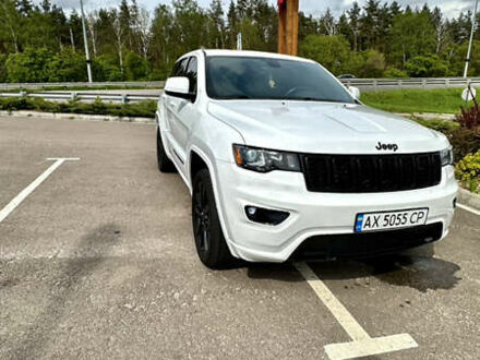 Білий Джип Grand Cherokee, об'ємом двигуна 3.6 л та пробігом 119 тис. км за 21000 $, фото 1 на Automoto.ua