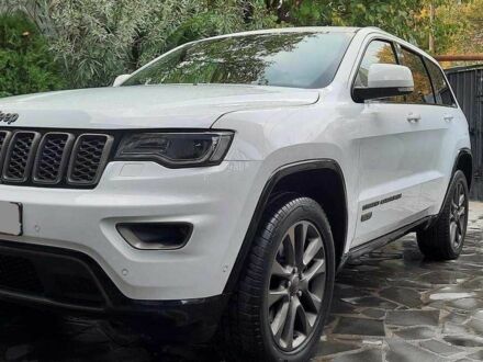 Білий Джип Grand Cherokee, об'ємом двигуна 3 л та пробігом 113 тис. км за 22700 $, фото 1 на Automoto.ua