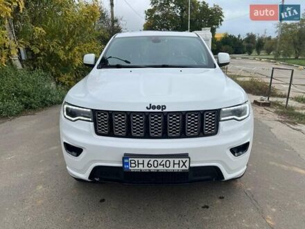 Джип Гранд Чероки 2017 в Одессе на Automoto.ua Белый Джип Гранд Чероки, объемом двигателя 3.6 л и пробегом 121 тыс. км за 19900 $, фото 1 на Automoto.ua