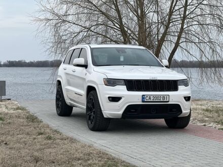 Білий Джип Grand Cherokee, об'ємом двигуна 0.36 л та пробігом 150 тис. км за 32888 $, фото 1 на Automoto.ua