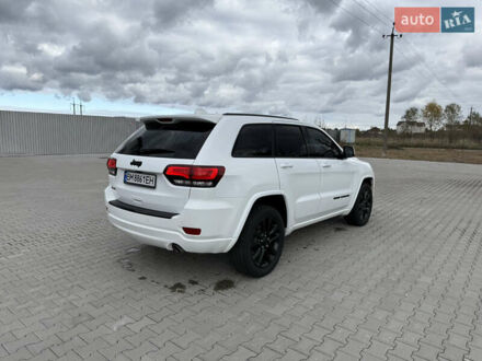 Джип Гранд Чероки 2017 в Киеве на Automoto.ua Белый Джип Гранд Чероки, объемом двигателя 3.6 л и пробегом 134 тыс. км за 18500 $, фото 1 на Automoto.ua