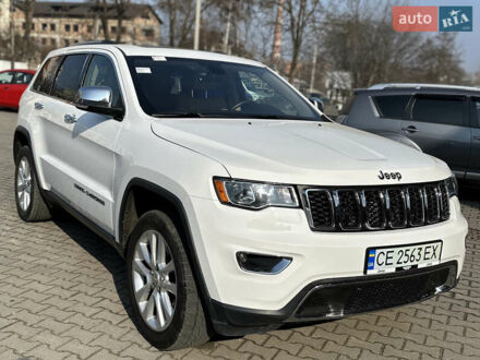 Джип Гранд Чероки 2017 в Черновцах на Automoto.ua Белый Джип Гранд Чероки, объемом двигателя 3.6 л и пробегом 141 тыс. км за 20300 $, фото 1 на Automoto.ua
