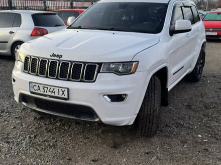Белый Джип Гранд Чероки, объемом двигателя 3.6 л и пробегом 210 тыс. км за 23700 $, фото 1 на Automoto.ua