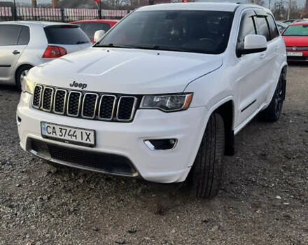 Білий Джип Grand Cherokee, об'ємом двигуна 3.6 л та пробігом 210 тис. км за 23700 $, фото 1 на Automoto.ua