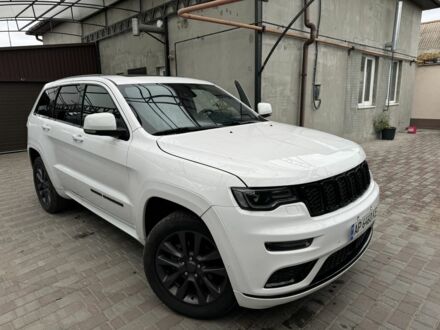 Джип Гранд Чероки 2018 в Софіївська Борщагівка на Automoto.ua Белый Джип Гранд Чероки, объемом двигателя 3.6 л и пробегом 43 тыс. км за 29900 $, фото 1 на Automoto.ua