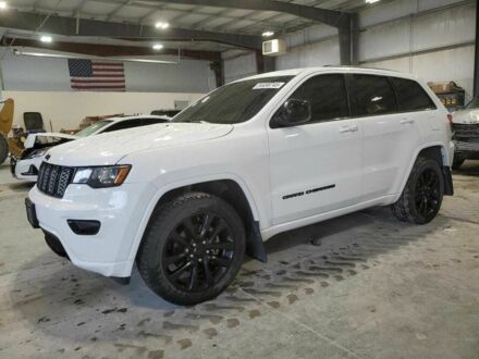 Джип Grand Cherokee 2018 у Львові на Automoto.ua Білий Джип Grand Cherokee, об'ємом двигуна 0 л та пробігом 88 тис. км за 5800 $, фото 1 на Automoto.ua