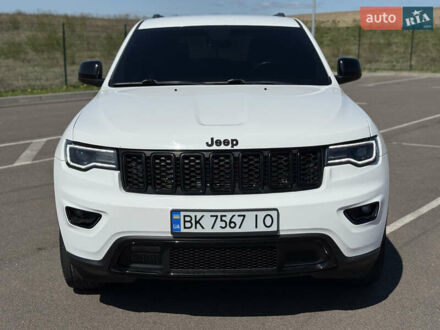 Джип Grand Cherokee 2018 у Рівному на Automoto.ua Білий Джип Grand Cherokee, об'ємом двигуна 3.6 л та пробігом 84 тис. км за 25000 $, фото 1 на Automoto.ua