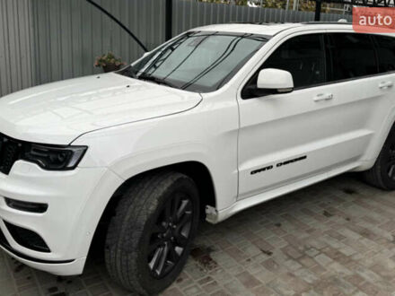 Белый Джип Гранд Чероки, объемом двигателя 3.6 л и пробегом 49 тыс. км за 28900 $, фото 1 на Automoto.ua