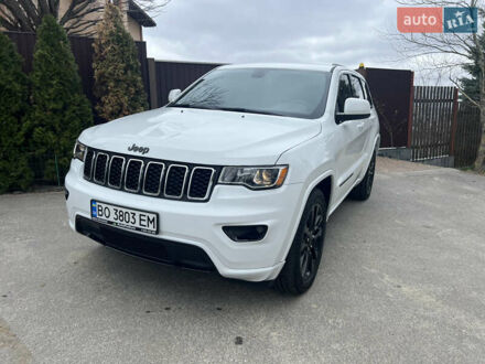 Джип Гранд Чероки 2018 в Киеве на Automoto.ua Белый Джип Гранд Чероки, объемом двигателя 3.6 л и пробегом 88 тыс. км за 19500 $, фото 1 на Automoto.ua