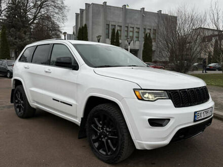 Білий Джип Grand Cherokee, об'ємом двигуна 3.6 л та пробігом 121 тис. км за 22800 $, фото 1 на Automoto.ua