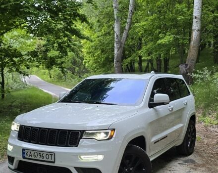 Білий Джип Grand Cherokee, об'ємом двигуна 3.6 л та пробігом 87 тис. км за 31400 $, фото 1 на Automoto.ua