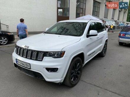 Джип Гранд Чероки 2019 в Киеве на Automoto.ua Белый Джип Гранд Чероки, объемом двигателя 3.6 л и пробегом 80 тыс. км за 25800 $, фото 1 на Automoto.ua