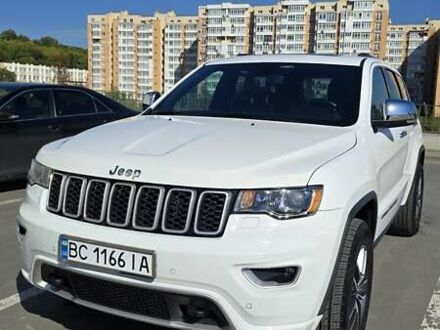 Джип Grand Cherokee 2020 у Львові на Automoto.ua Білий Джип Grand Cherokee, об'ємом двигуна 3.6 л та пробігом 94 тис. км за 28800 $, фото 1 на Automoto.ua