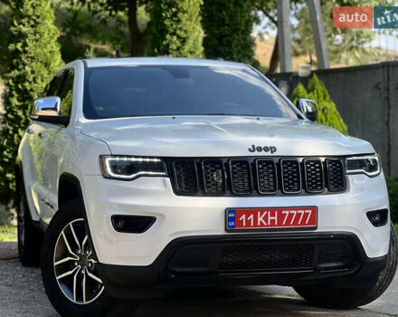 Білий Джип Grand Cherokee, об'ємом двигуна 3.6 л та пробігом 103 тис. км за 21500 $, фото 1 на Automoto.ua