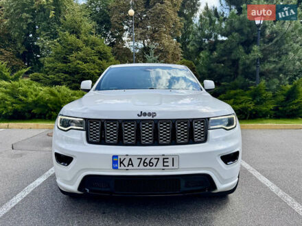 Білий Джип Grand Cherokee, об'ємом двигуна 3.61 л та пробігом 121 тис. км за 28000 $, фото 1 на Automoto.ua