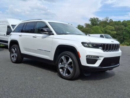 Белый Джип Гранд Чероки, объемом двигателя 2 л и пробегом 27 тыс. км за 18200 $, фото 1 на Automoto.ua