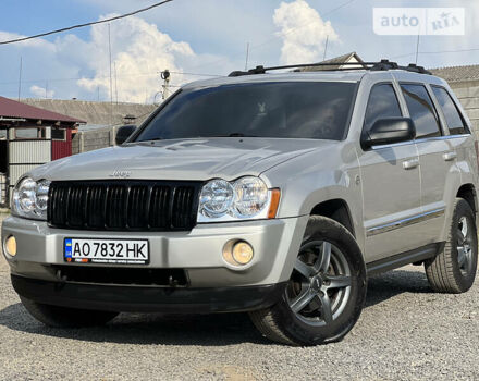 Бежевий Джип Grand Cherokee, об'ємом двигуна 3 л та пробігом 296 тис. км за 11000 $, фото 1 на Automoto.ua