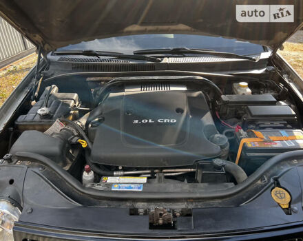 Бежевий Джип Grand Cherokee, об'ємом двигуна 3 л та пробігом 296 тис. км за 11000 $, фото 49 на Automoto.ua