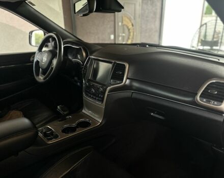 Джип Grand Cherokee 2013 у Рівному на Automoto.ua Бежевий Джип Grand Cherokee, об'ємом двигуна 3 л та пробігом 157 тис. км за 524 $, фото 8 на Automoto.ua