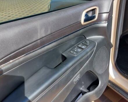 Бежевий Джип Grand Cherokee, об'ємом двигуна 3 л та пробігом 157 тис. км за 19500 $, фото 24 на Automoto.ua