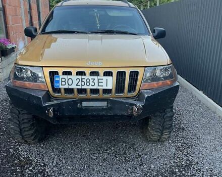 Бежевий Джип Grand Cherokee, об'ємом двигуна 3.96 л та пробігом 185 тис. км за 8000 $, фото 1 на Automoto.ua