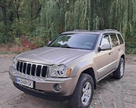Бежевий Джип Grand Cherokee, об'ємом двигуна 3 л та пробігом 252 тис. км за 11042 $, фото 1 на Automoto.ua