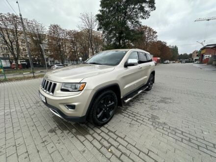 Джип Гранд Чероки 2013 в Ровно на Automoto.ua Бежевый Джип Гранд Чероки, объемом двигателя 3 л и пробегом 157 тыс. км за 524 $, фото 1 на Automoto.ua