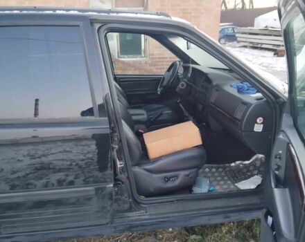 Чорний Джип Grand Cherokee, об'ємом двигуна 2.5 л та пробігом 199 тис. км за 3500 $, фото 2 на Automoto.ua