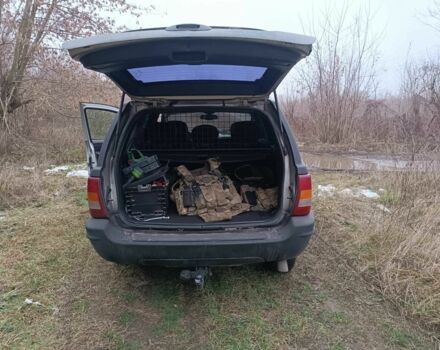 Черный Джип Гранд Чероки, объемом двигателя 2.7 л и пробегом 380 тыс. км за 4700 $, фото 10 на Automoto.ua