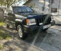 Чорний Джип Grand Cherokee, об'ємом двигуна 4 л та пробігом 277 тис. км за 3400 $, фото 1 на Automoto.ua