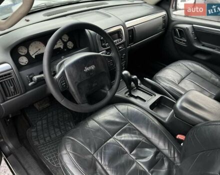 Черный Джип Гранд Чероки, объемом двигателя 2.69 л и пробегом 265 тыс. км за 4000 $, фото 7 на Automoto.ua