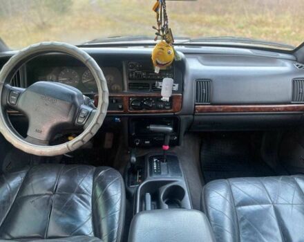 Черный Джип Гранд Чероки, объемом двигателя 4 л и пробегом 400 тыс. км за 2900 $, фото 6 на Automoto.ua