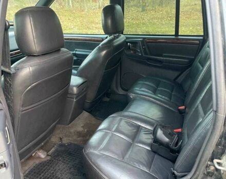 Черный Джип Гранд Чероки, объемом двигателя 4 л и пробегом 400 тыс. км за 2900 $, фото 8 на Automoto.ua