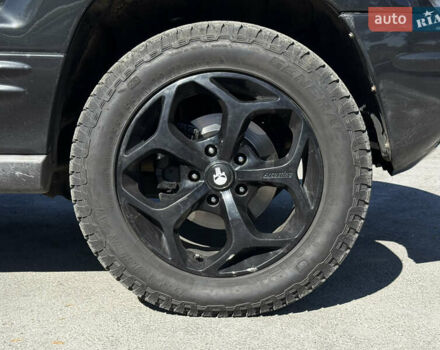 Чорний Джип Grand Cherokee, об'ємом двигуна 4.7 л та пробігом 349 тис. км за 12000 $, фото 10 на Automoto.ua