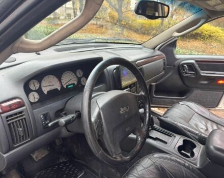 Черный Джип Гранд Чероки, объемом двигателя 0 л и пробегом 345 тыс. км за 6000 $, фото 2 на Automoto.ua