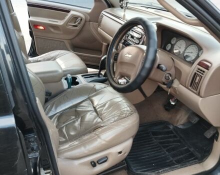 Чорний Джип Grand Cherokee, об'ємом двигуна 2.7 л та пробігом 180 тис. км за 3000 $, фото 3 на Automoto.ua
