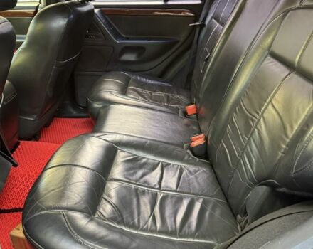 Джип Grand Cherokee 2002 у Києві на Automoto.ua Чорний Джип Grand Cherokee, об'ємом двигуна 0 л та пробігом 200 тис. км за 2599 $, фото 6 на Automoto.ua