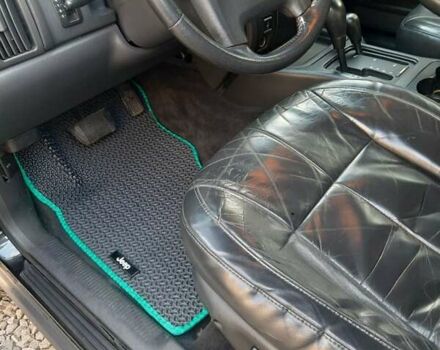 Черный Джип Гранд Чероки, объемом двигателя 2.69 л и пробегом 240 тыс. км за 9000 $, фото 15 на Automoto.ua