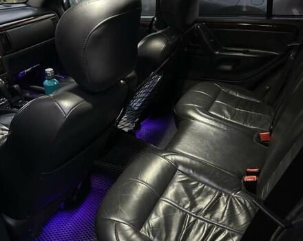 Джип Гранд Чероки 2003 в Измаиле на Automoto.ua Черный Джип Гранд Чероки, объемом двигателя 2.7 л и пробегом 370 тыс. км за 8500 $, фото 13 на Automoto.ua