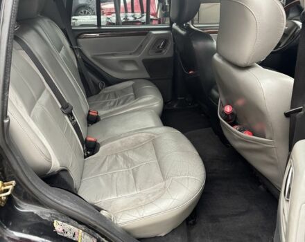 Черный Джип Гранд Чероки, объемом двигателя 2.7 л и пробегом 370 тыс. км за 6000 $, фото 6 на Automoto.ua